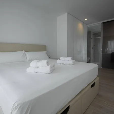 Luxury 3 Bedroom Finestrat With A Pool Villa